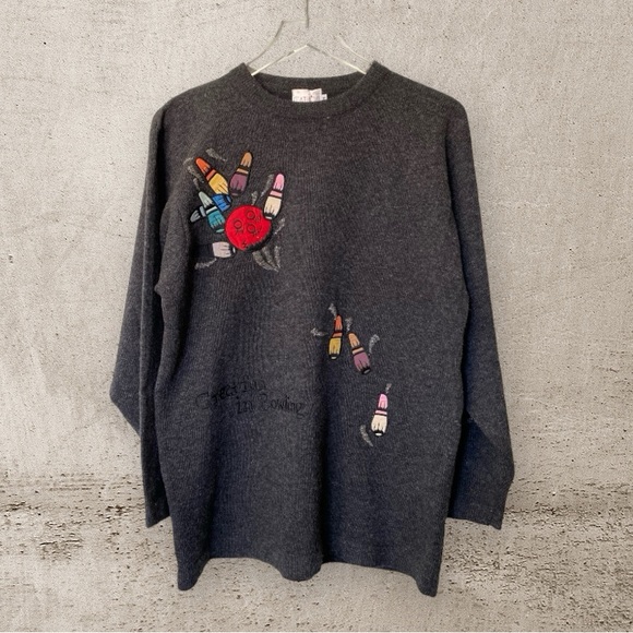 Vintage Sweaters - Vintage “Great fun in Bowling” sweater